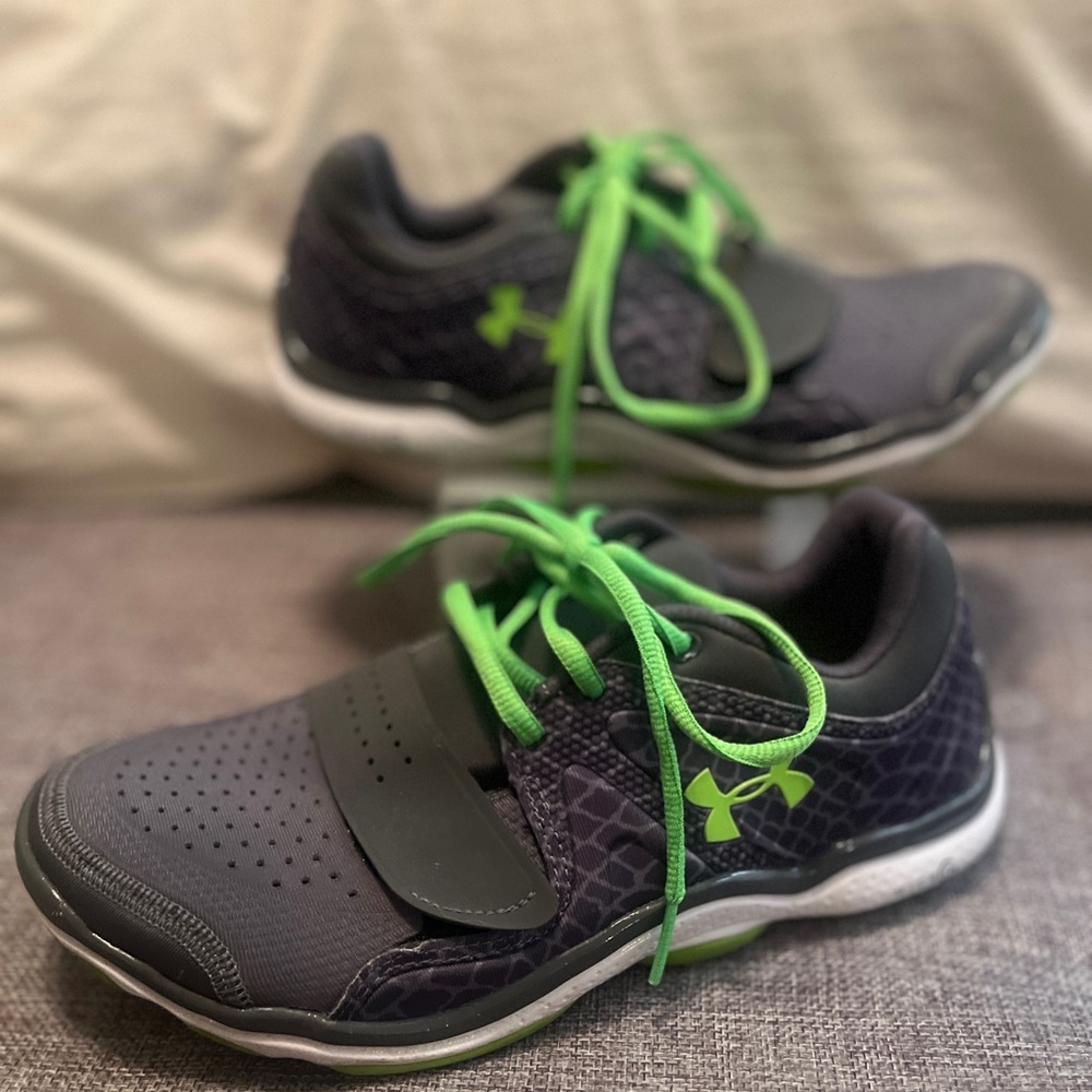 Under Armour Black and Green Shoes
